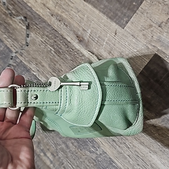 Fossil Mint Green Pebbled Leather Hand Bag - Picture 6 of 13
